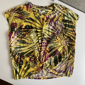 NEW CHICO’S Woman’s Floral Print S/S Tee Multicolor sz 1 Palms Inverted Knot Tee